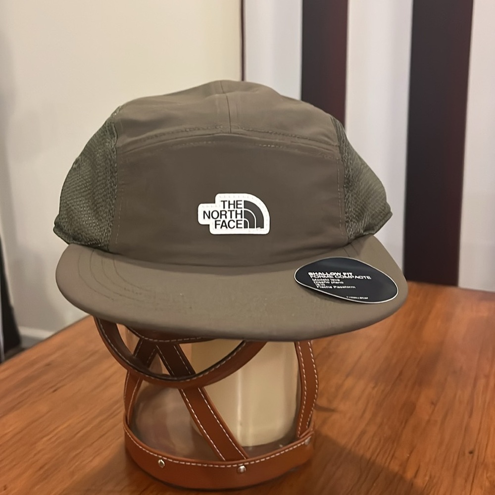 The North Face Class V Camp Hat Cap new green Mens One Size - Picture 2 of 12